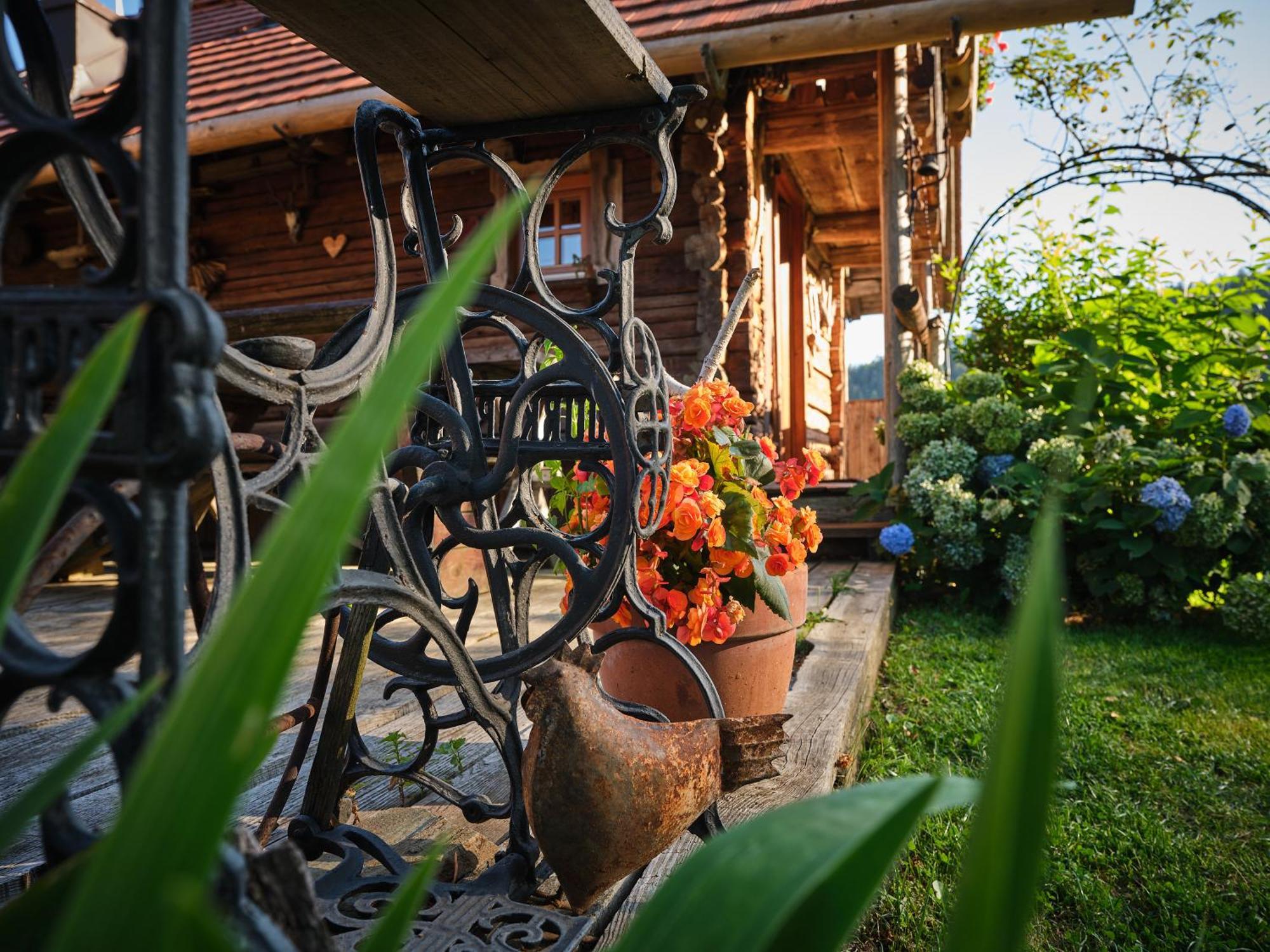 Sveti Duh na Ostrem Vrhu Chalets Toplak מראה חיצוני תמונה